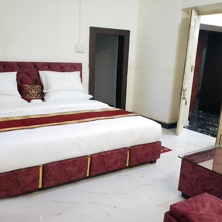 Hotel Kumkum Chhaya Panna Exterior foto