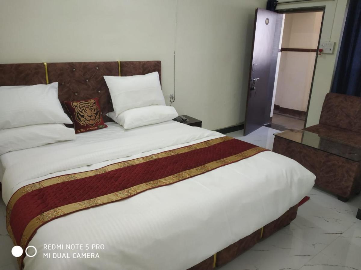 Hotel Kumkum Chhaya Panna Exterior foto