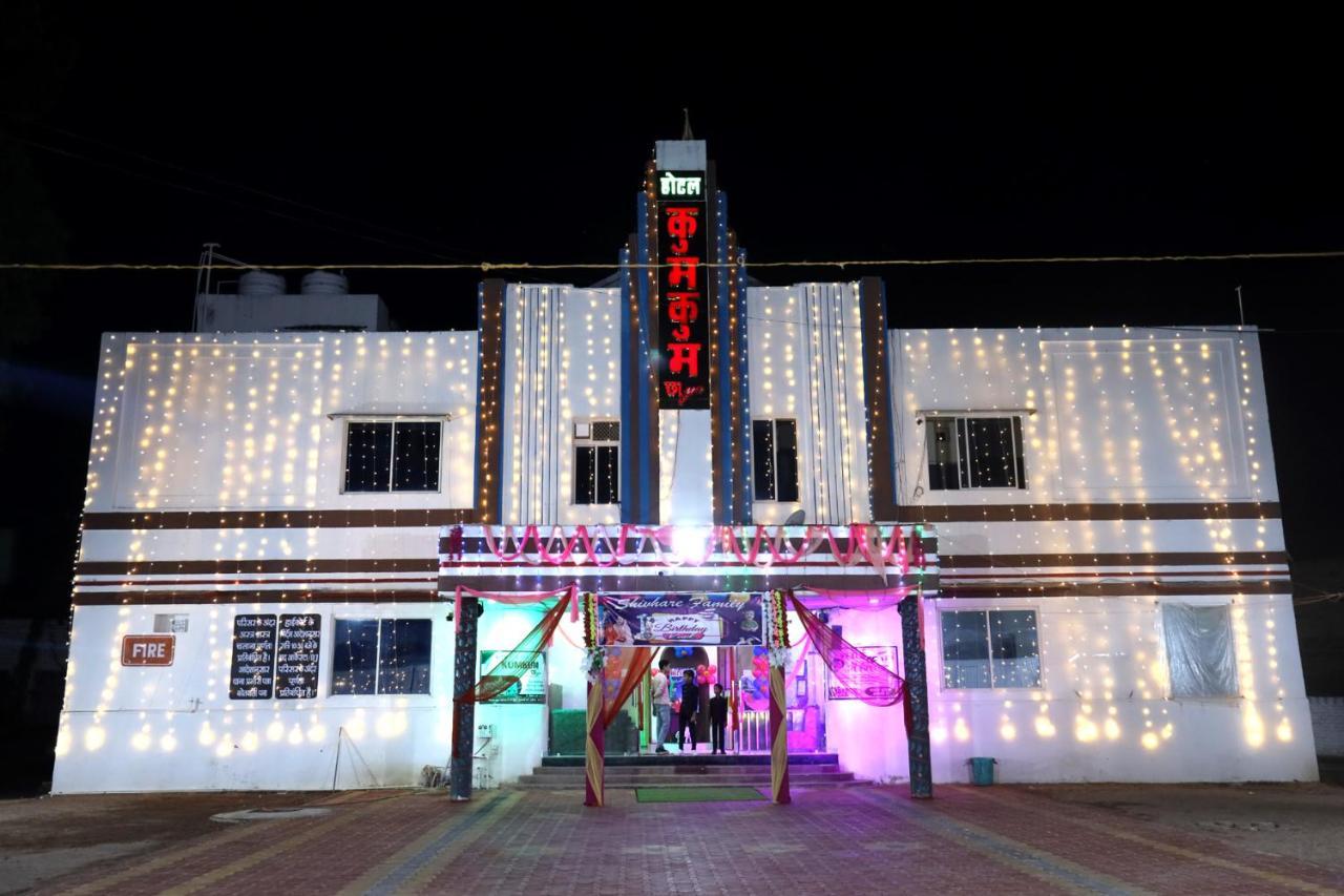 Hotel Kumkum Chhaya Panna Exterior foto