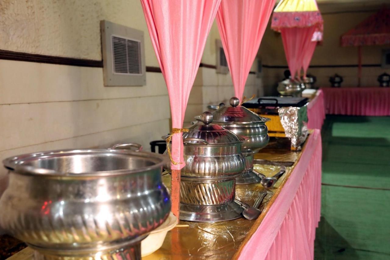 Hotel Kumkum Chhaya Panna Exterior foto